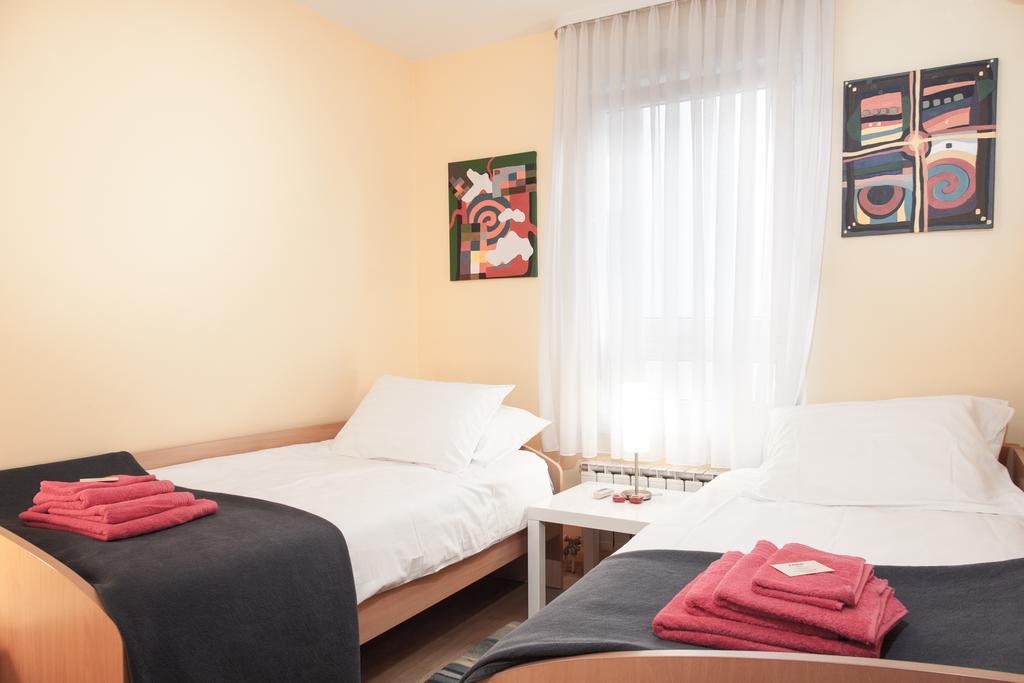 Apartment Avenue Zagreb Room photo